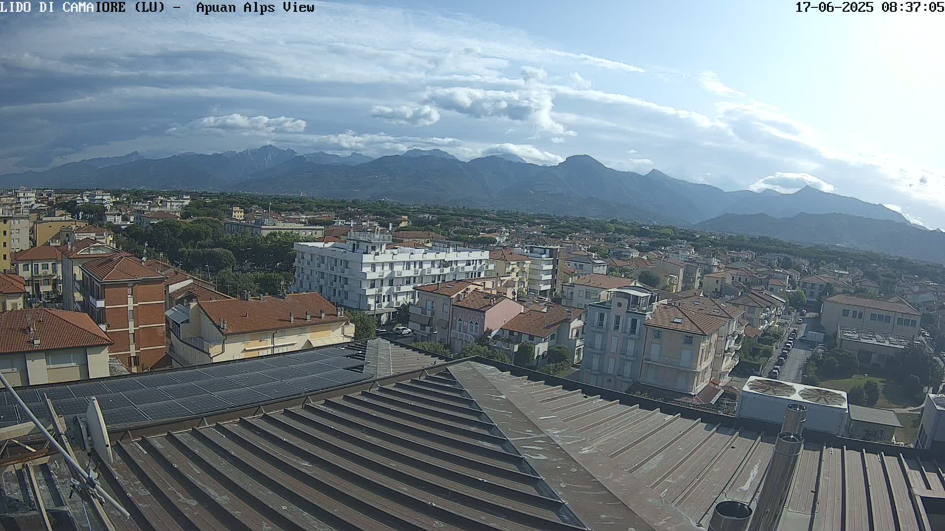 Apuan Alps Live Cam from Lido di Camaiore - Lucca, Italy