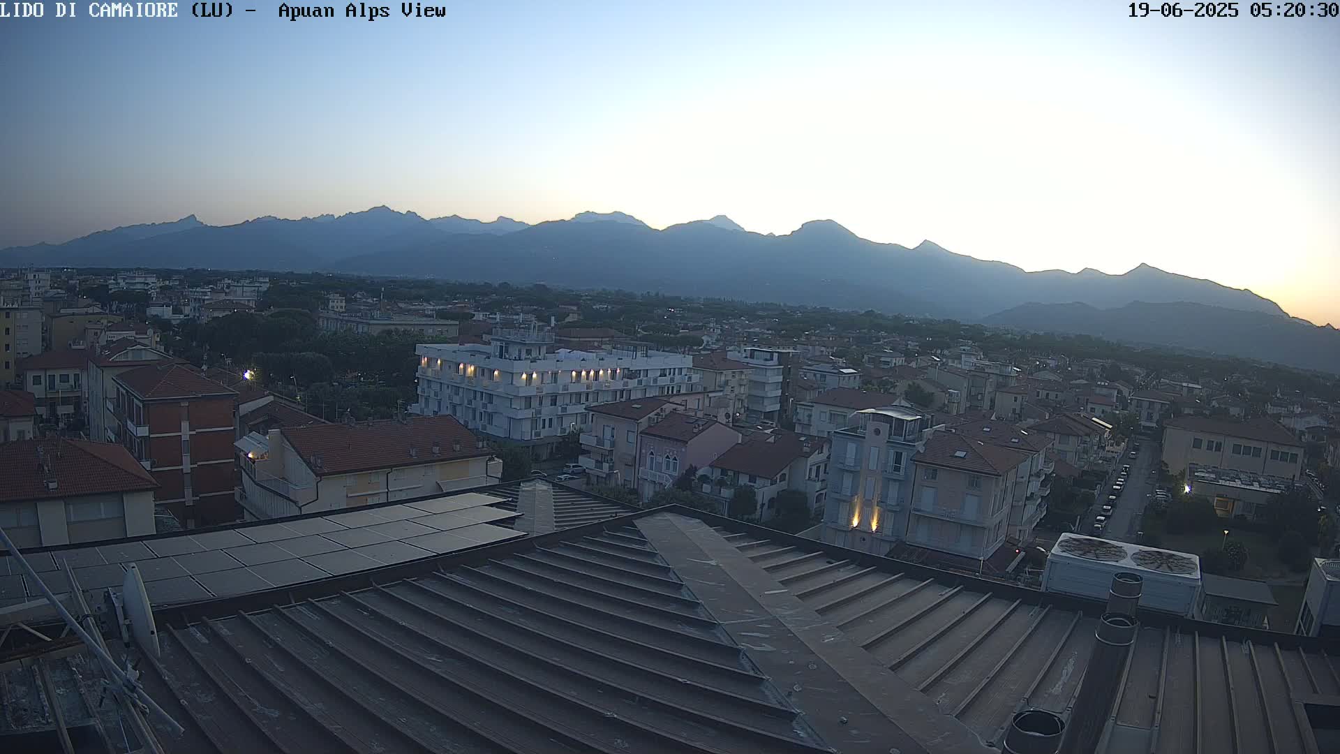 Apuan Alps Live Cam from Lido di Camaiore - Lucca, Italy