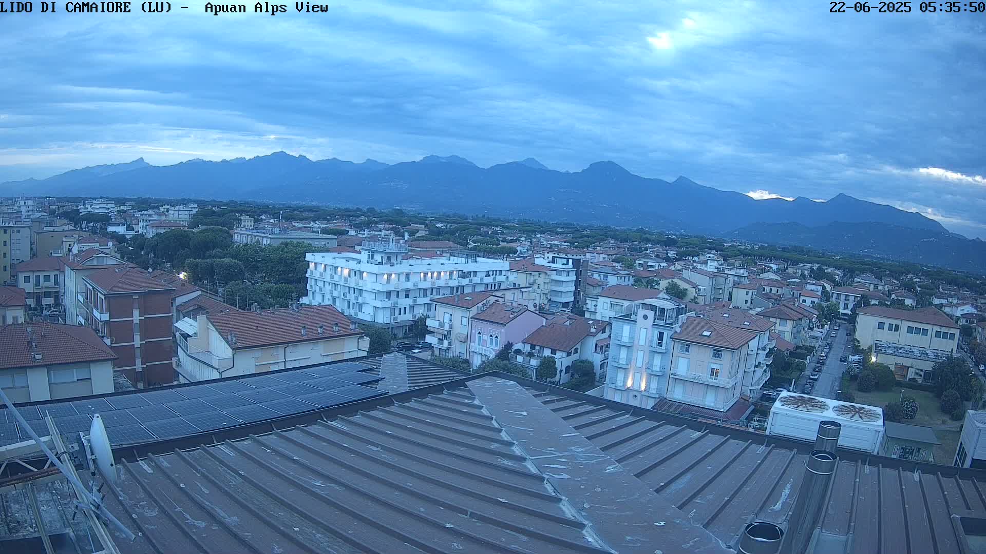 Apuan Alps Live Cam from Lido di Camaiore - Lucca, Italy