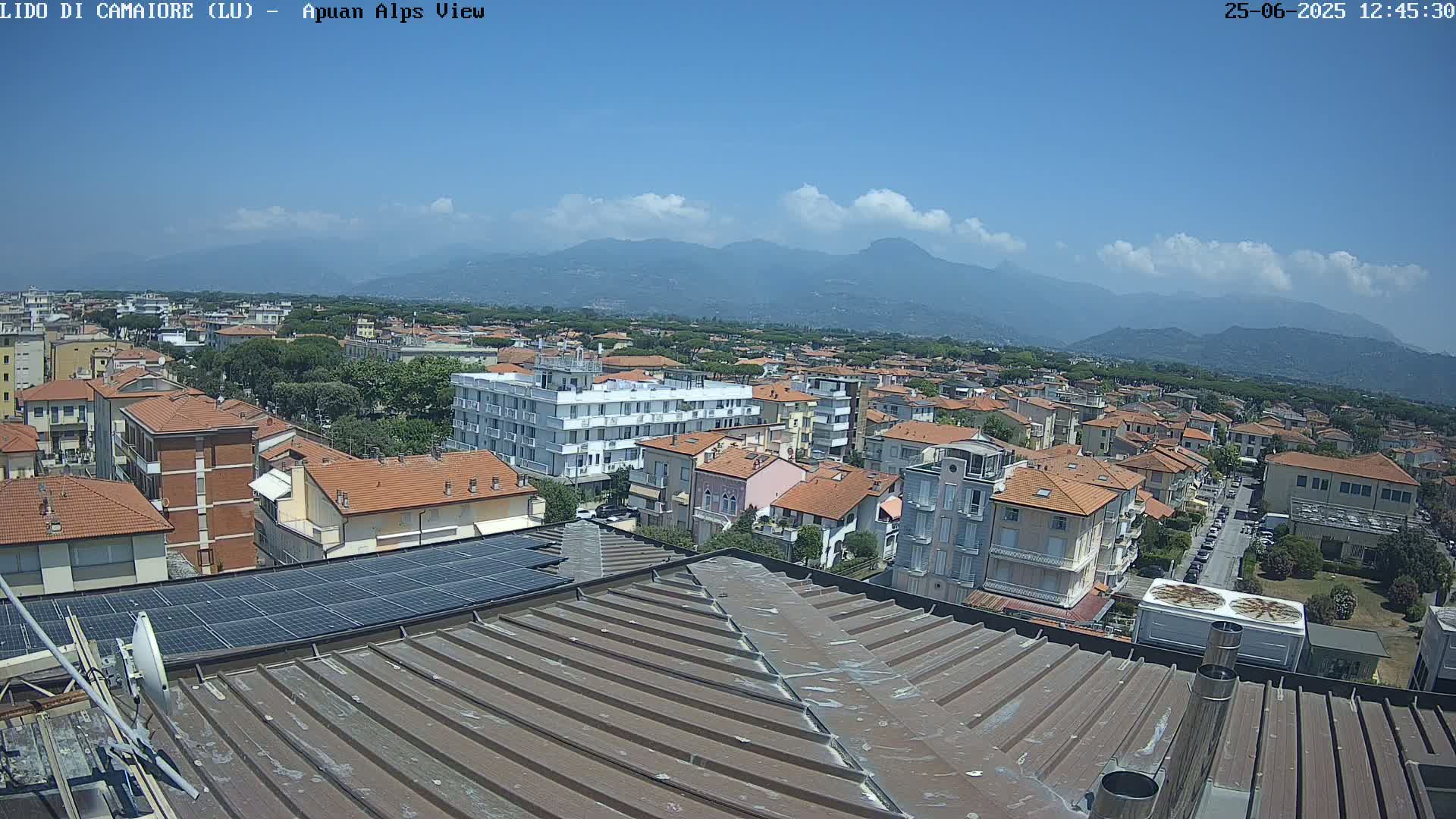Apuan Alps Live Cam from Lido di Camaiore - Lucca, Italy