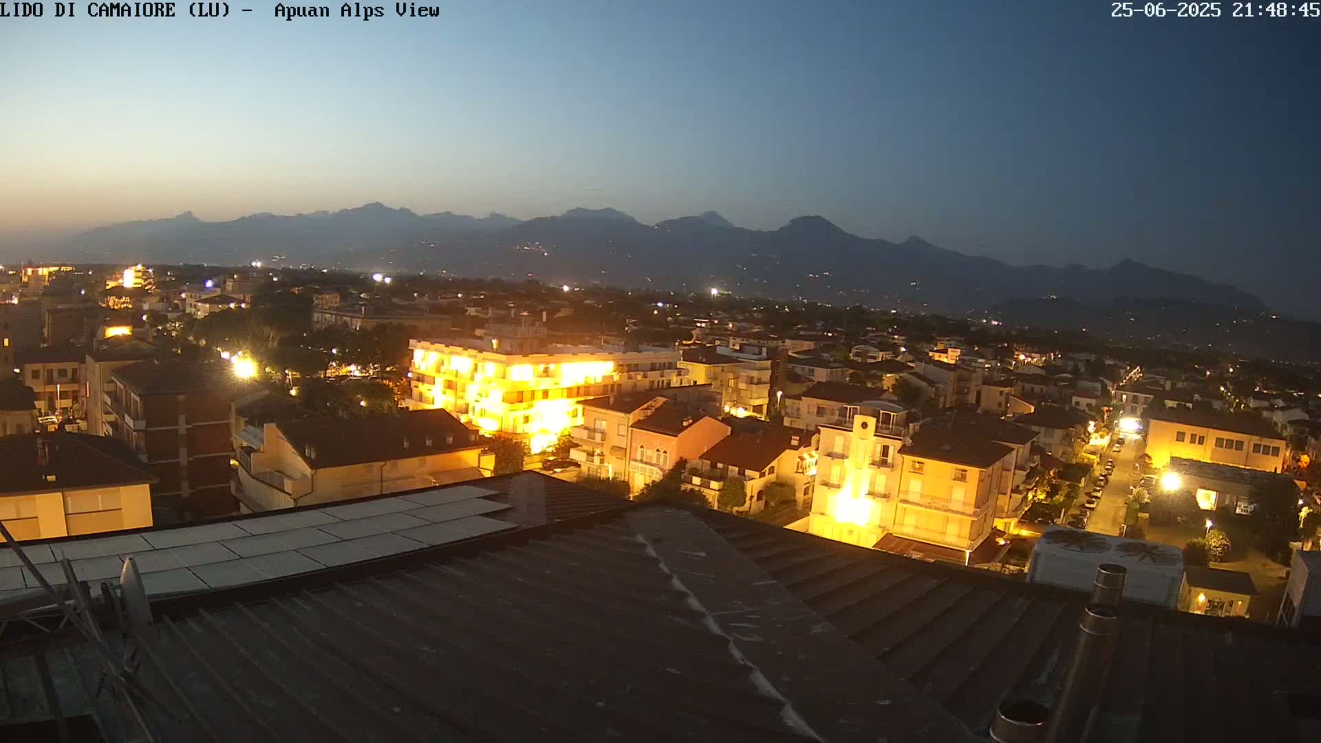 Apuan Alps Live Cam from Lido di Camaiore - Lucca, Italy