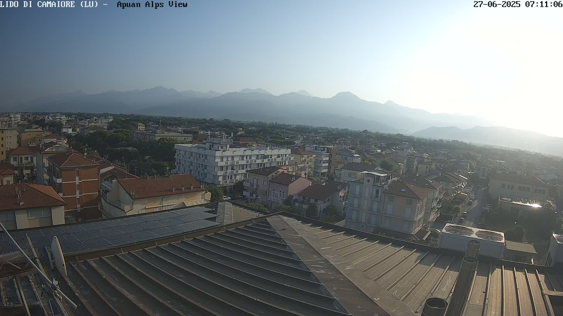 Apuan Alps Live Cam from Lido di Camaiore - Lucca, Italy