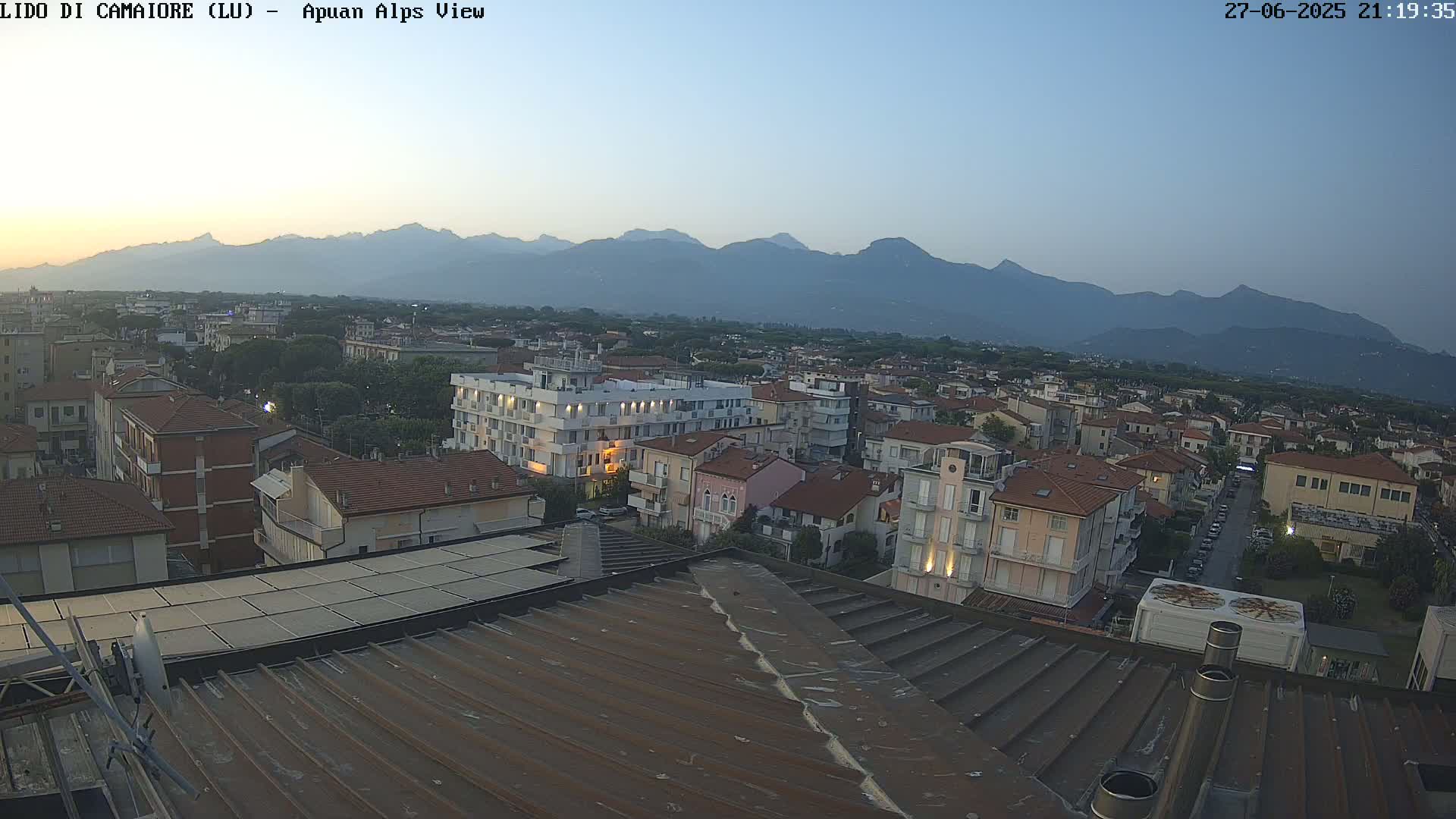Apuan Alps Live Cam from Lido di Camaiore - Lucca, Italy