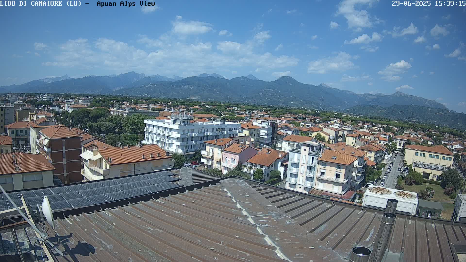 Apuan Alps Live Cam from Lido di Camaiore - Lucca, Italy