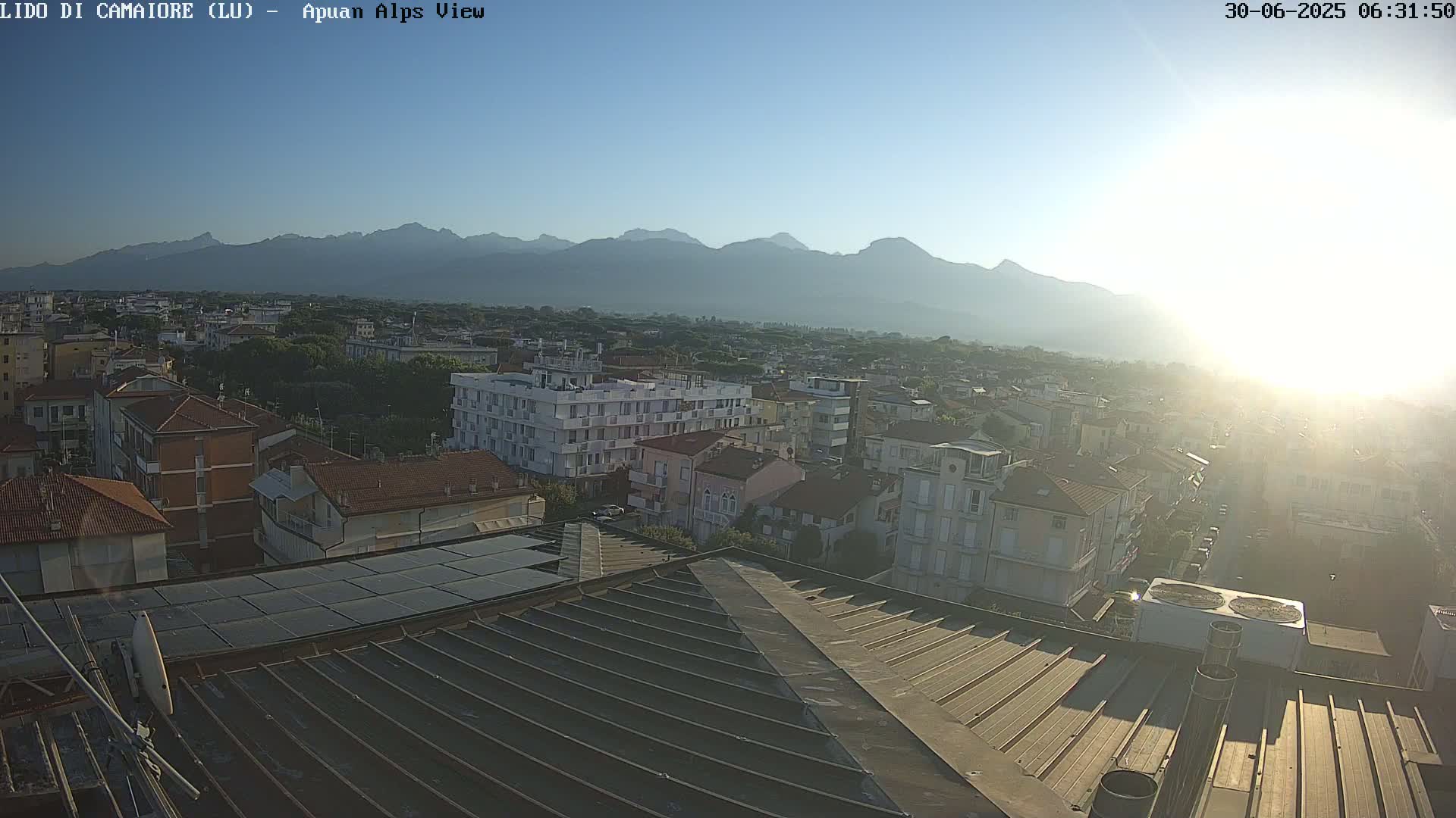 Apuan Alps Live Cam from Lido di Camaiore - Lucca, Italy
