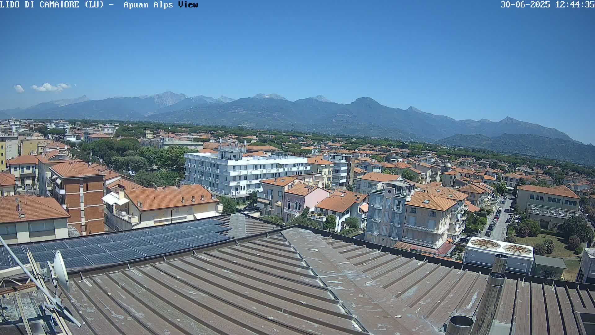 Apuan Alps Live Cam from Lido di Camaiore - Lucca, Italy