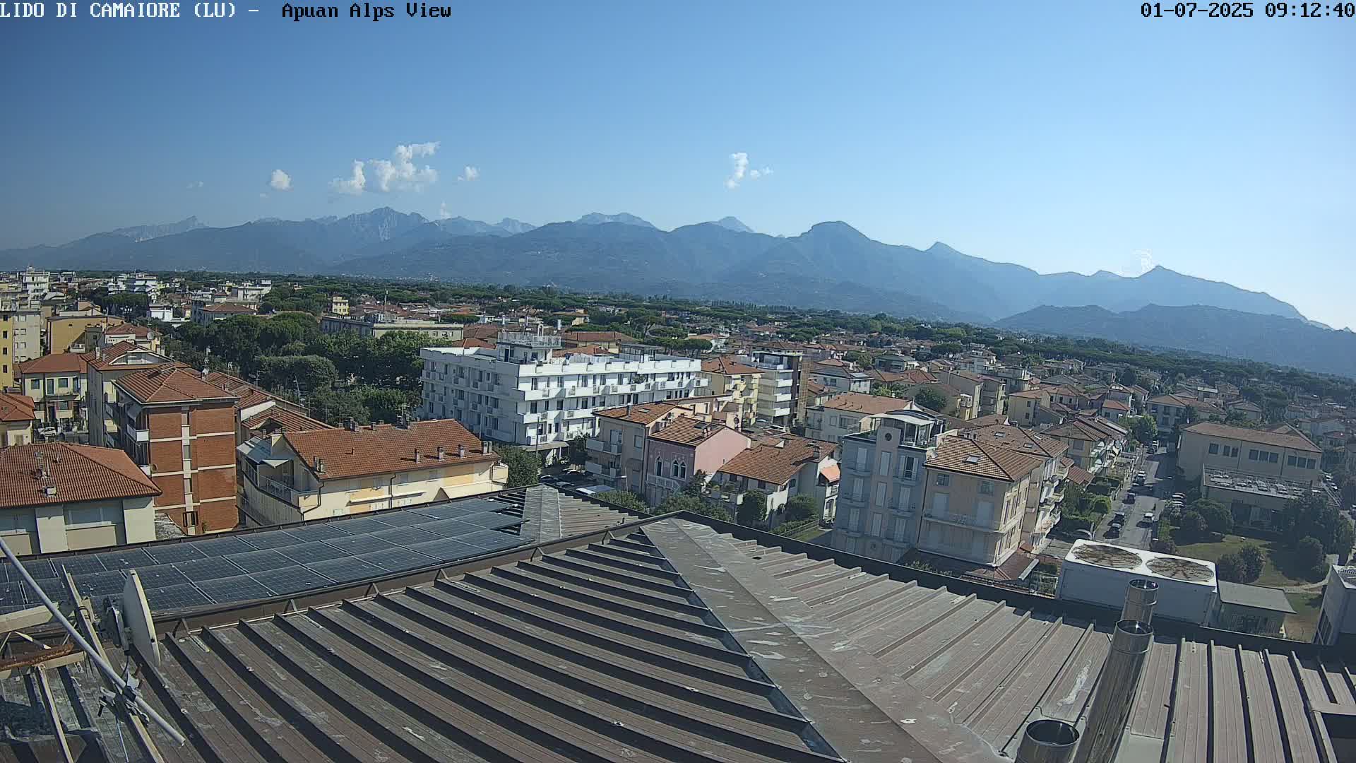 Apuan Alps Live Cam from Lido di Camaiore - Lucca, Italy