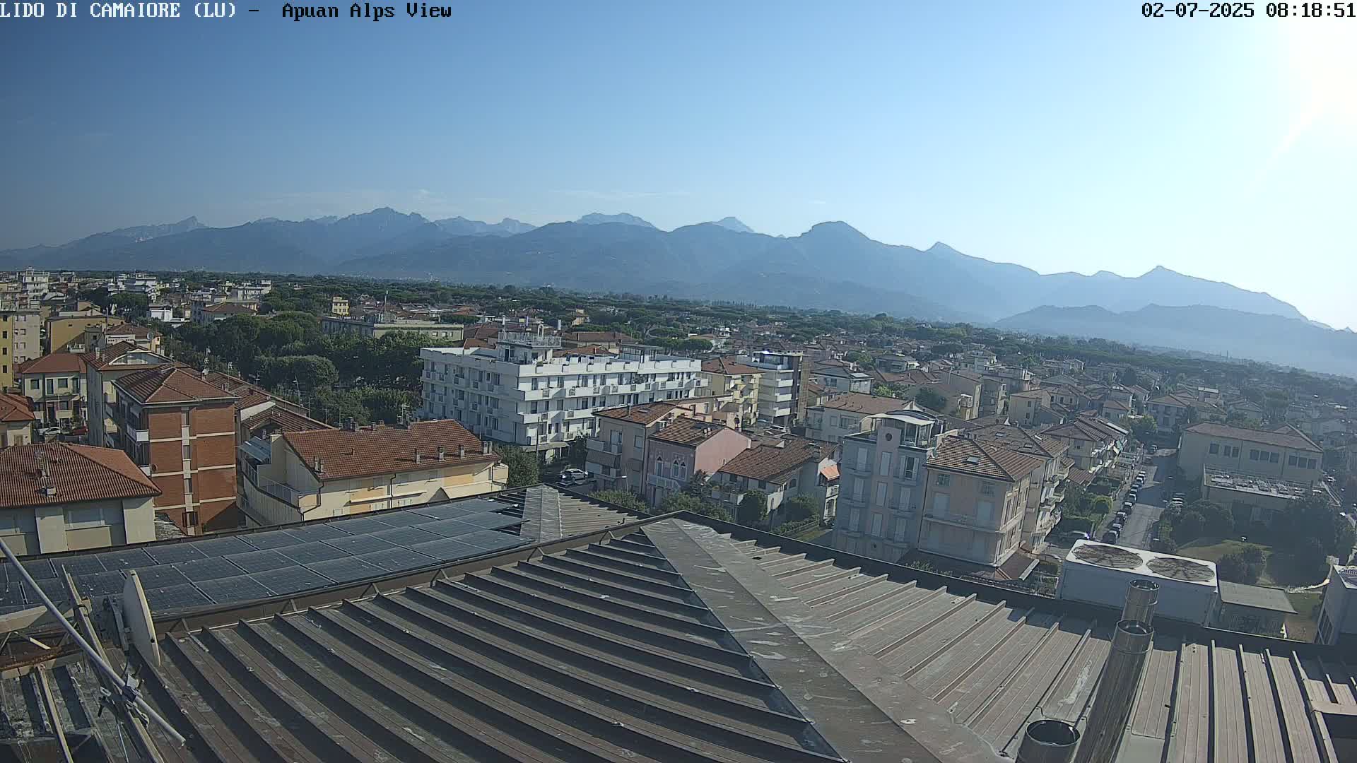 Apuan Alps Live Cam from Lido di Camaiore - Lucca, Italy