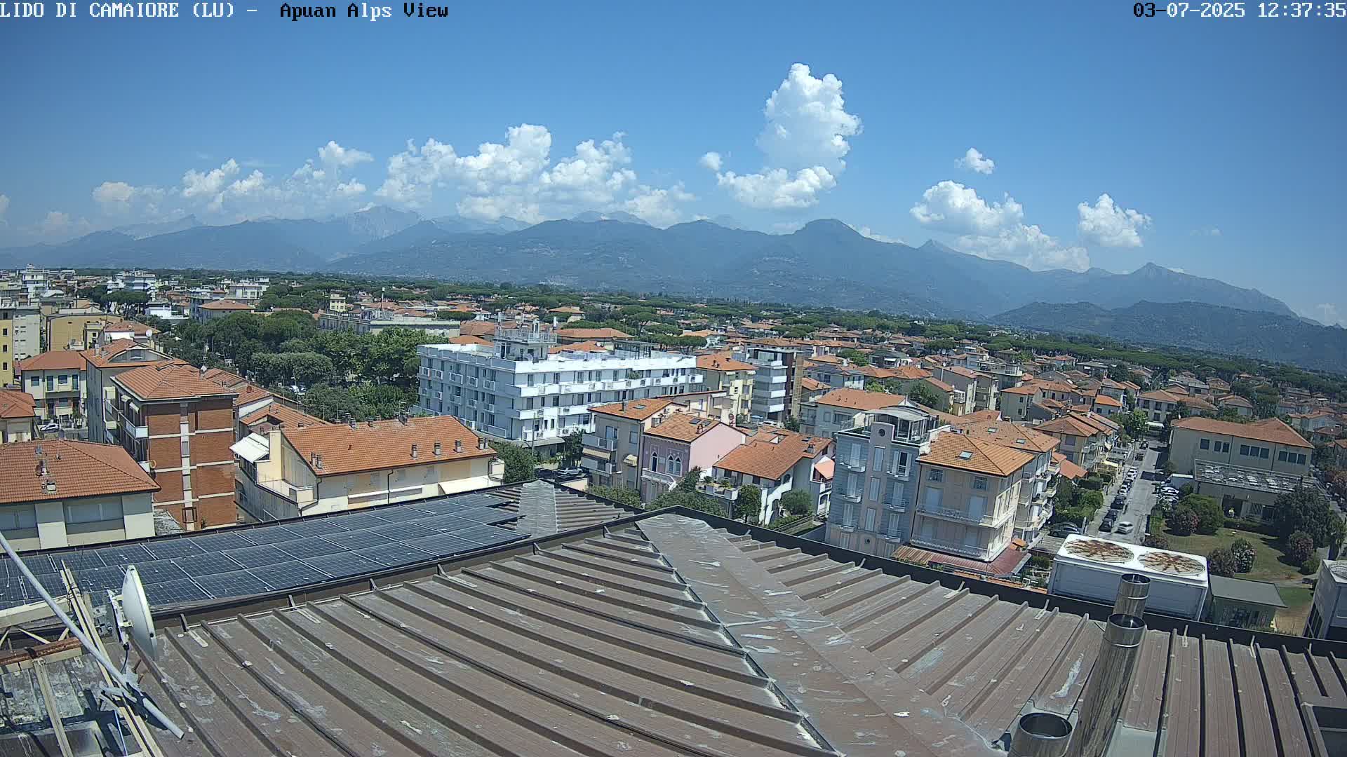 Apuan Alps Live Cam from Lido di Camaiore - Lucca, Italy