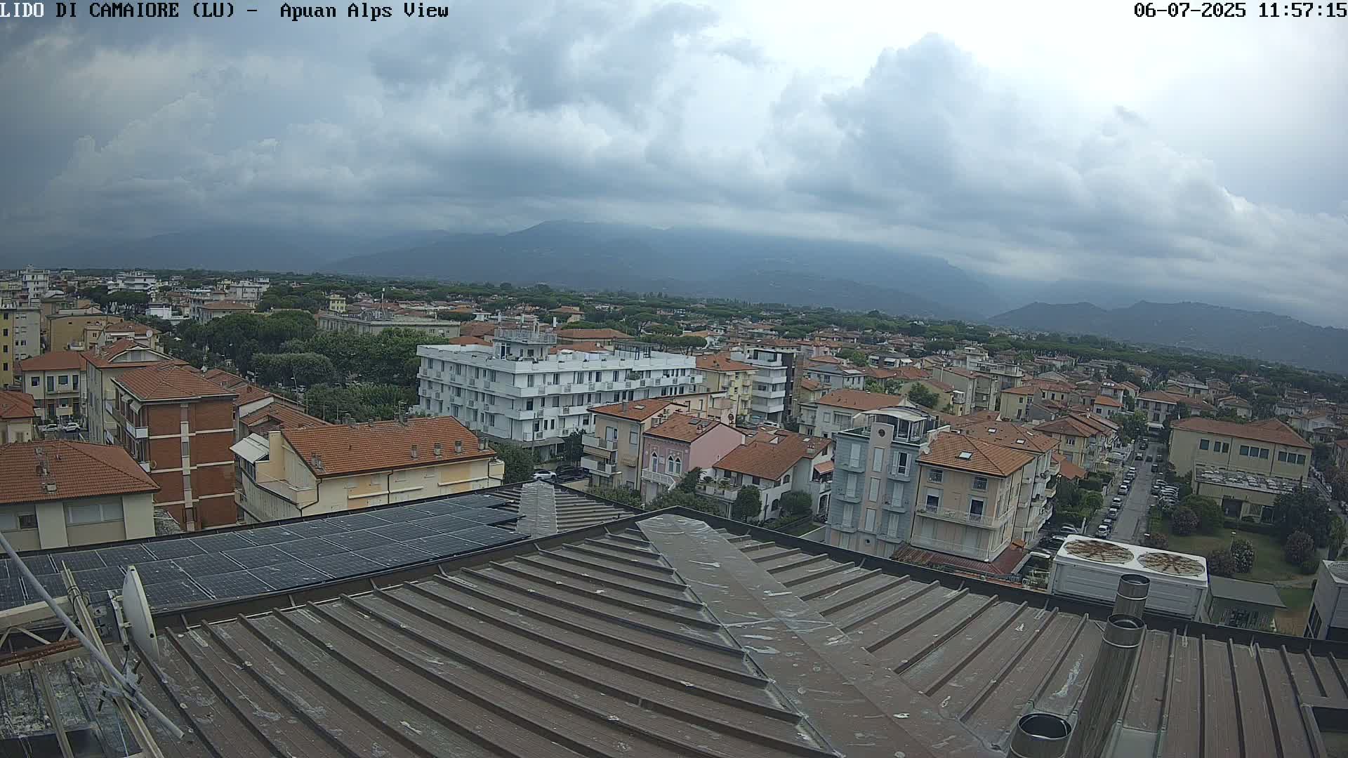 Apuan Alps Live Cam from Lido di Camaiore - Lucca, Italy