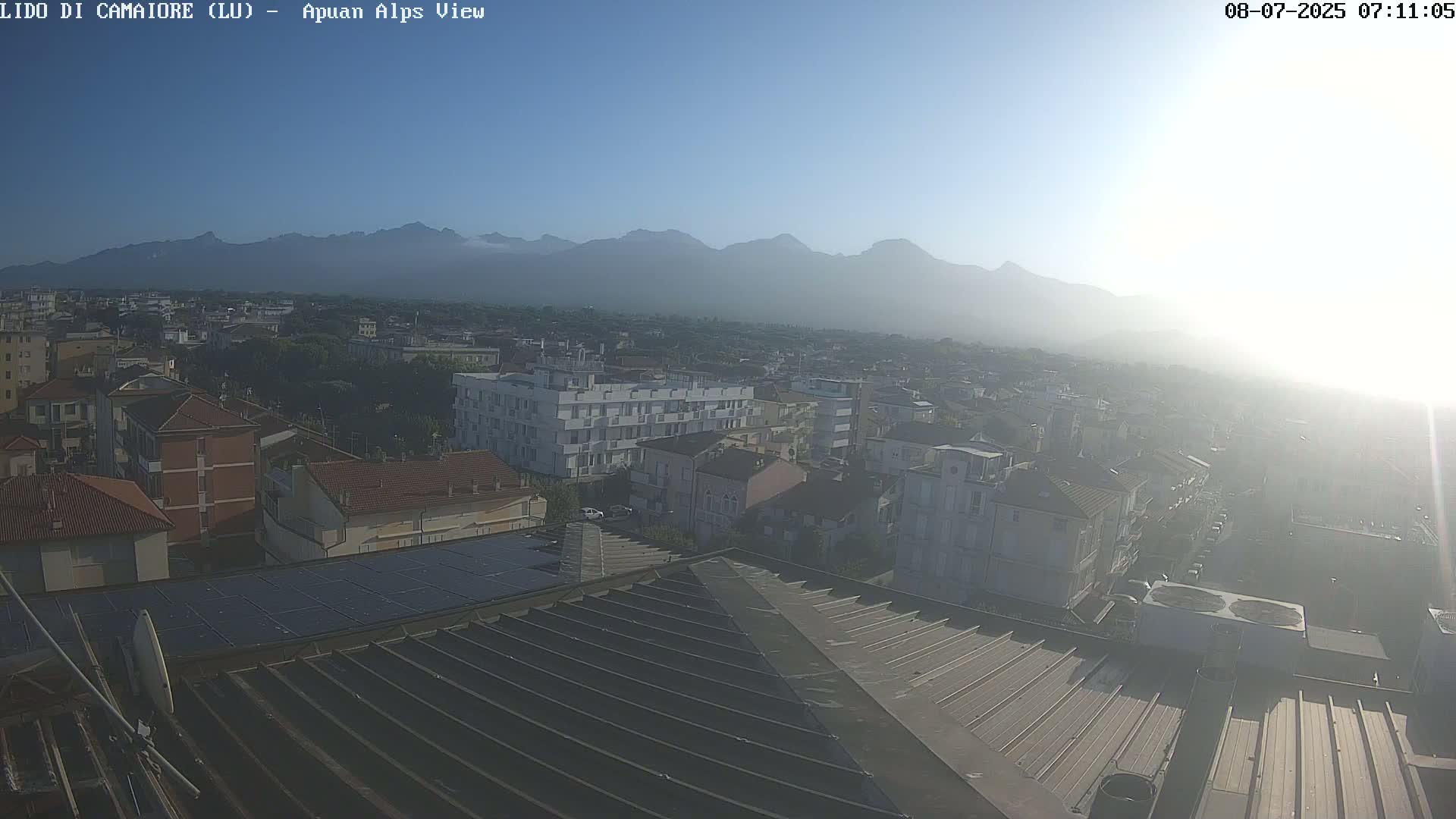 Apuan Alps Live Cam from Lido di Camaiore - Lucca, Italy