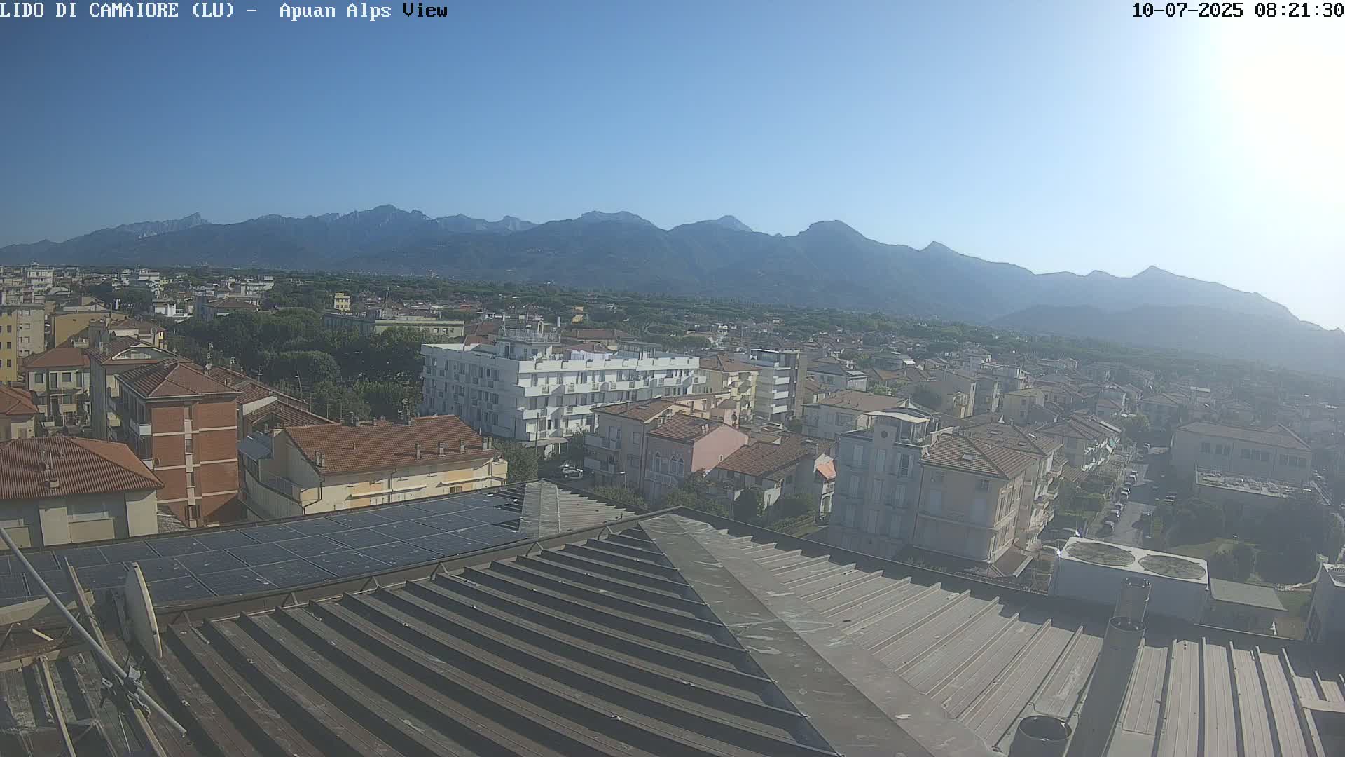 Apuan Alps Live Cam from Lido di Camaiore - Lucca, Italy