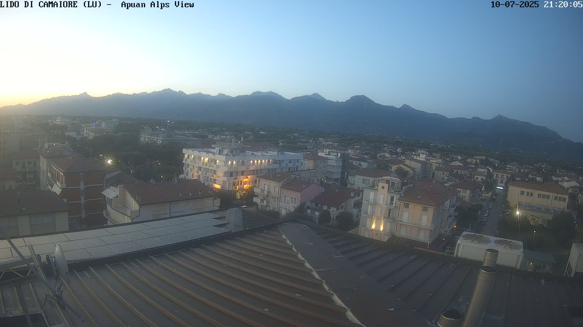 Apuan Alps Live Cam from Lido di Camaiore - Lucca, Italy
