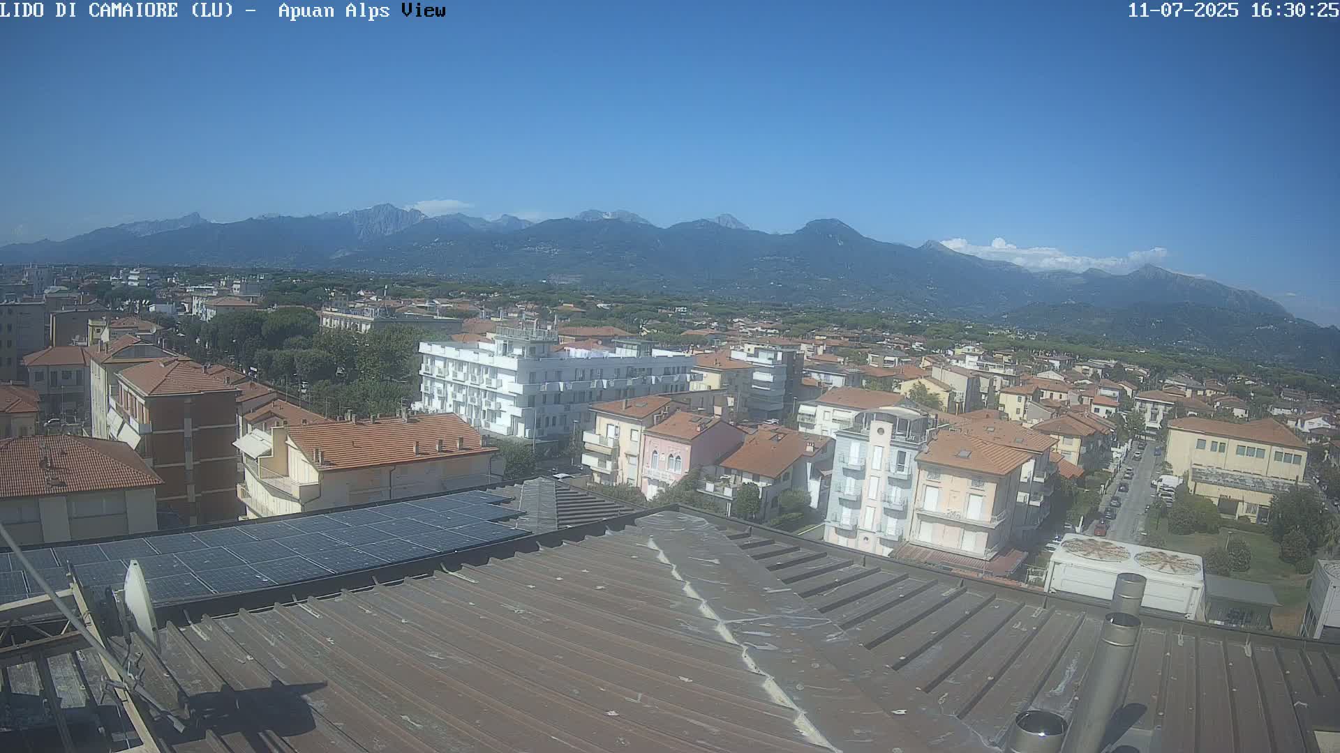 Apuan Alps Live Cam from Lido di Camaiore - Lucca, Italy