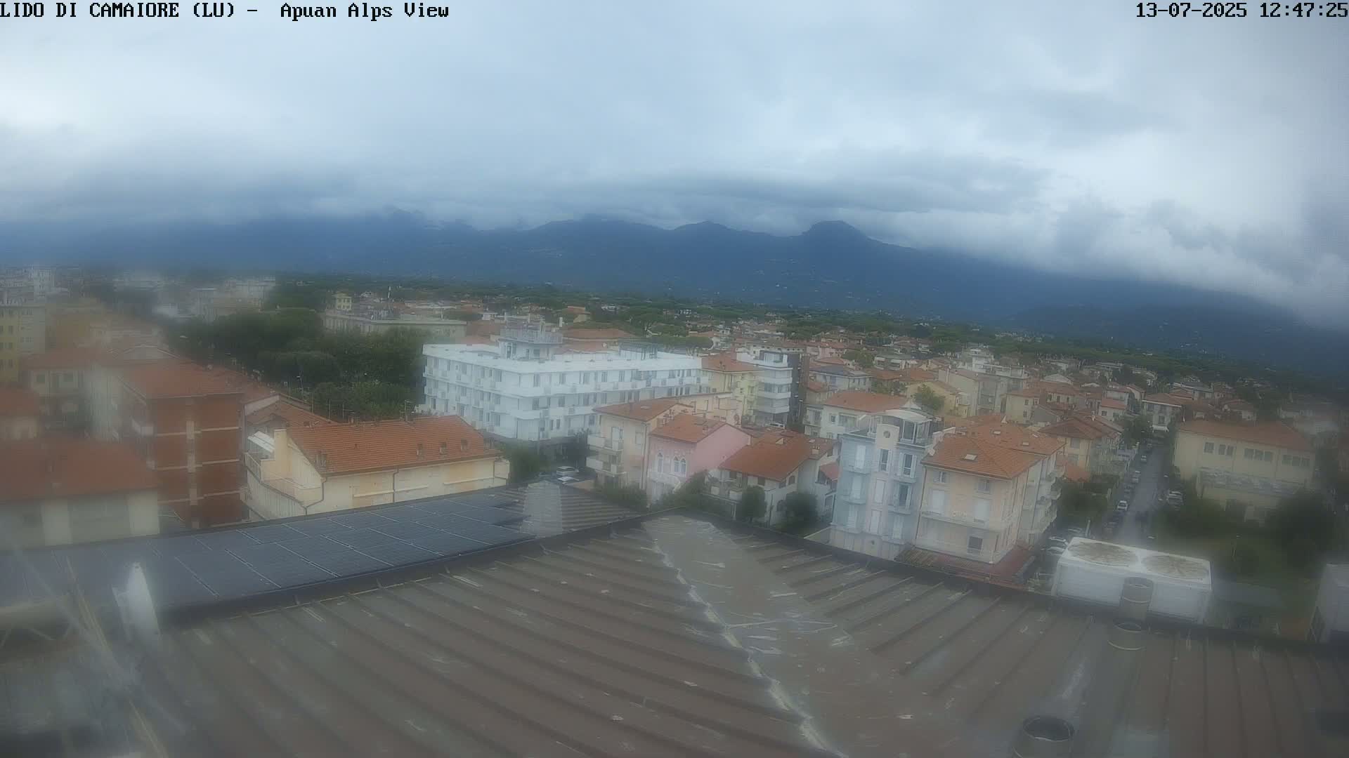 Apuan Alps Live Cam from Lido di Camaiore - Lucca, Italy