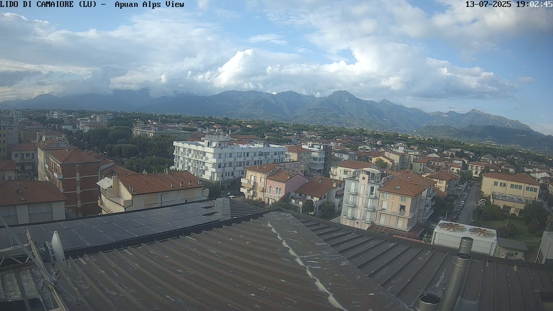 Apuan Alps Live Cam from Lido di Camaiore - Lucca, Italy