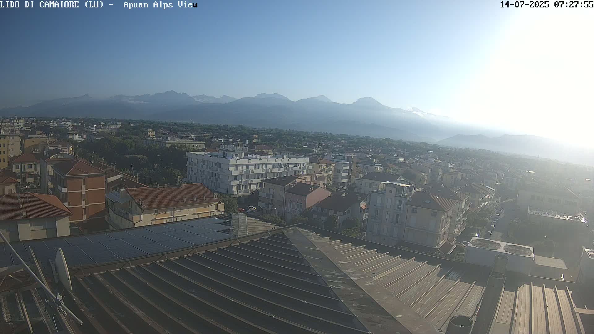 Apuan Alps Live Cam from Lido di Camaiore - Lucca, Italy