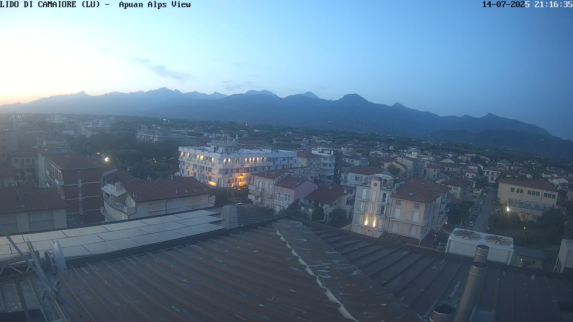 Apuan Alps Live Cam from Lido di Camaiore - Lucca, Italy
