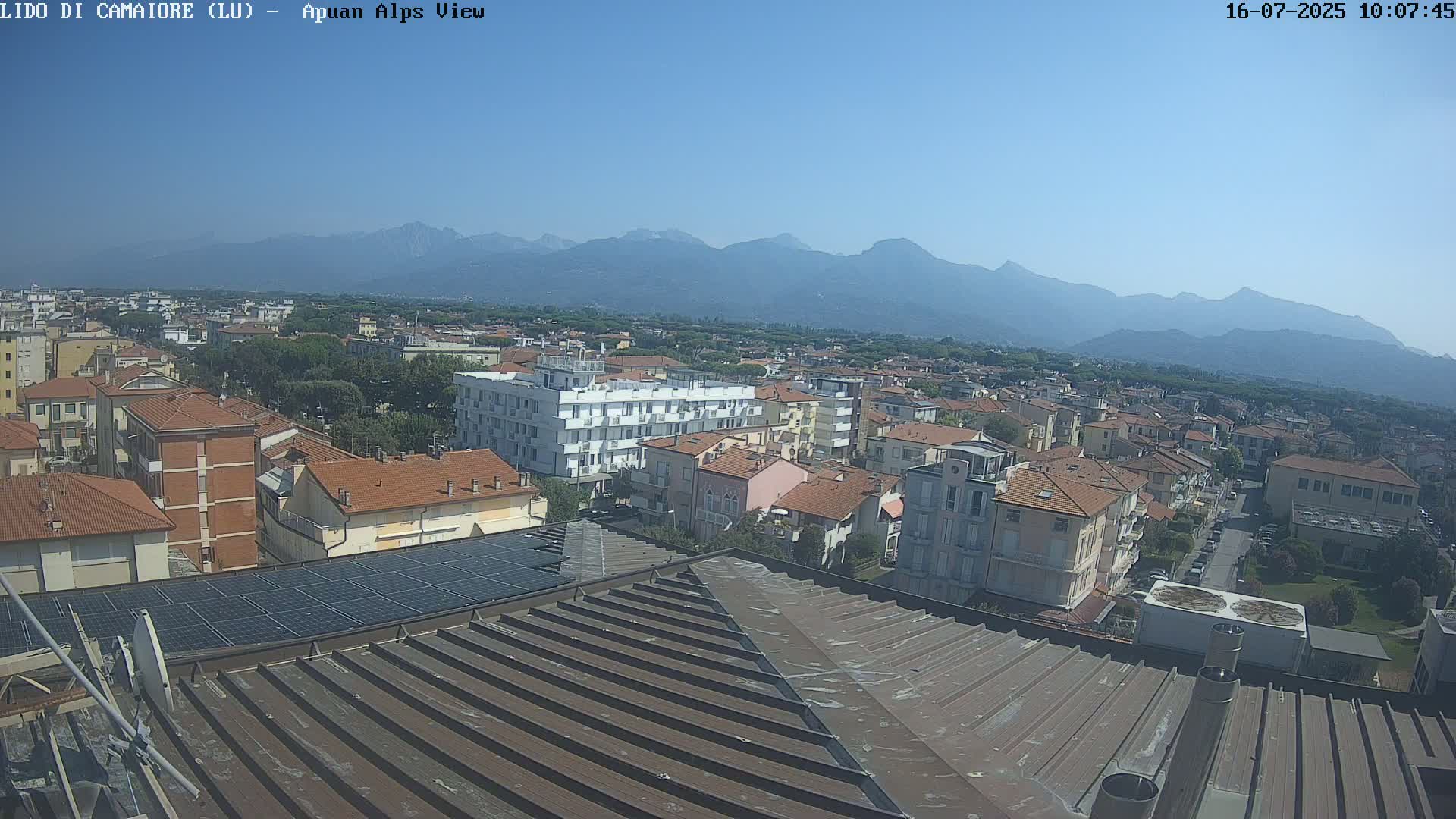 Apuan Alps Live Cam from Lido di Camaiore - Lucca, Italy