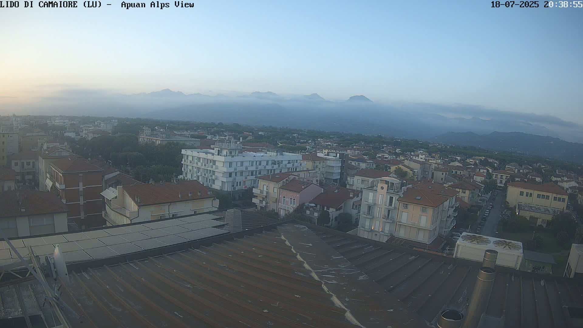 Apuan Alps Live Cam from Lido di Camaiore - Lucca, Italy
