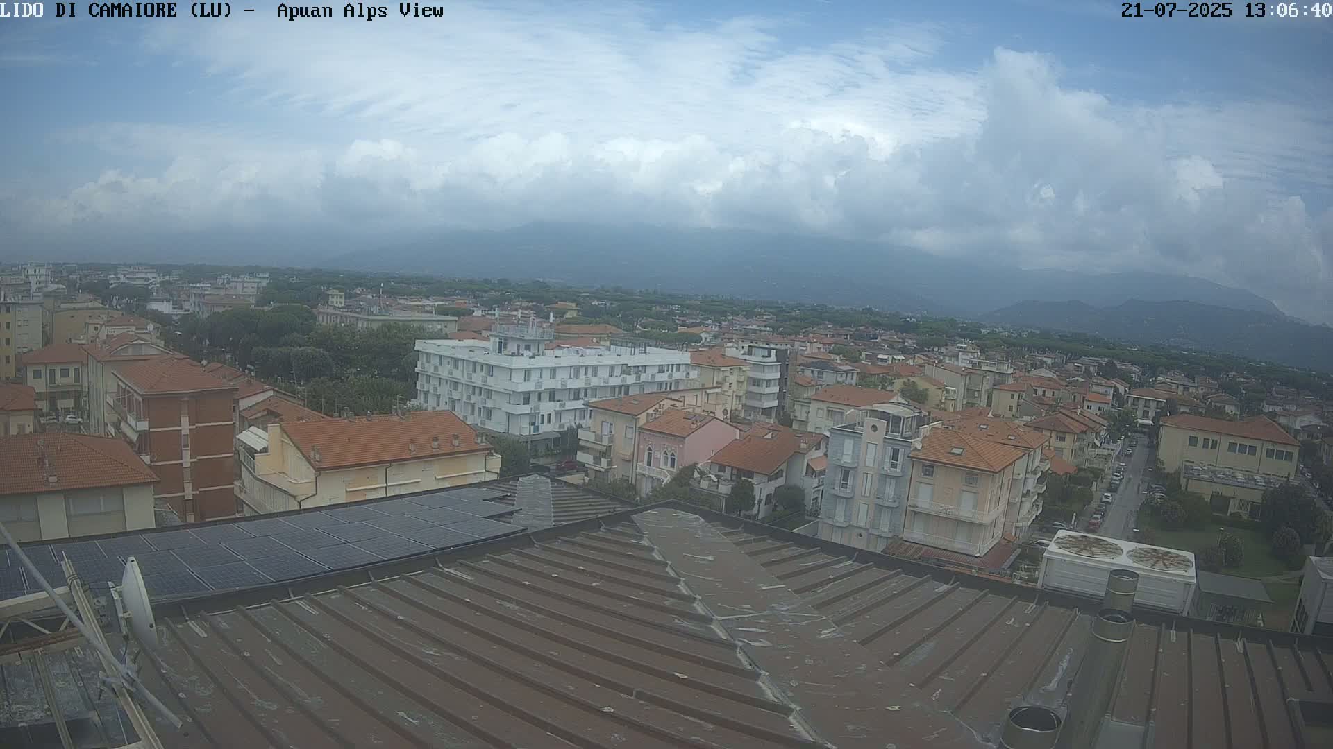 Apuan Alps Live Cam from Lido di Camaiore - Lucca, Italy
