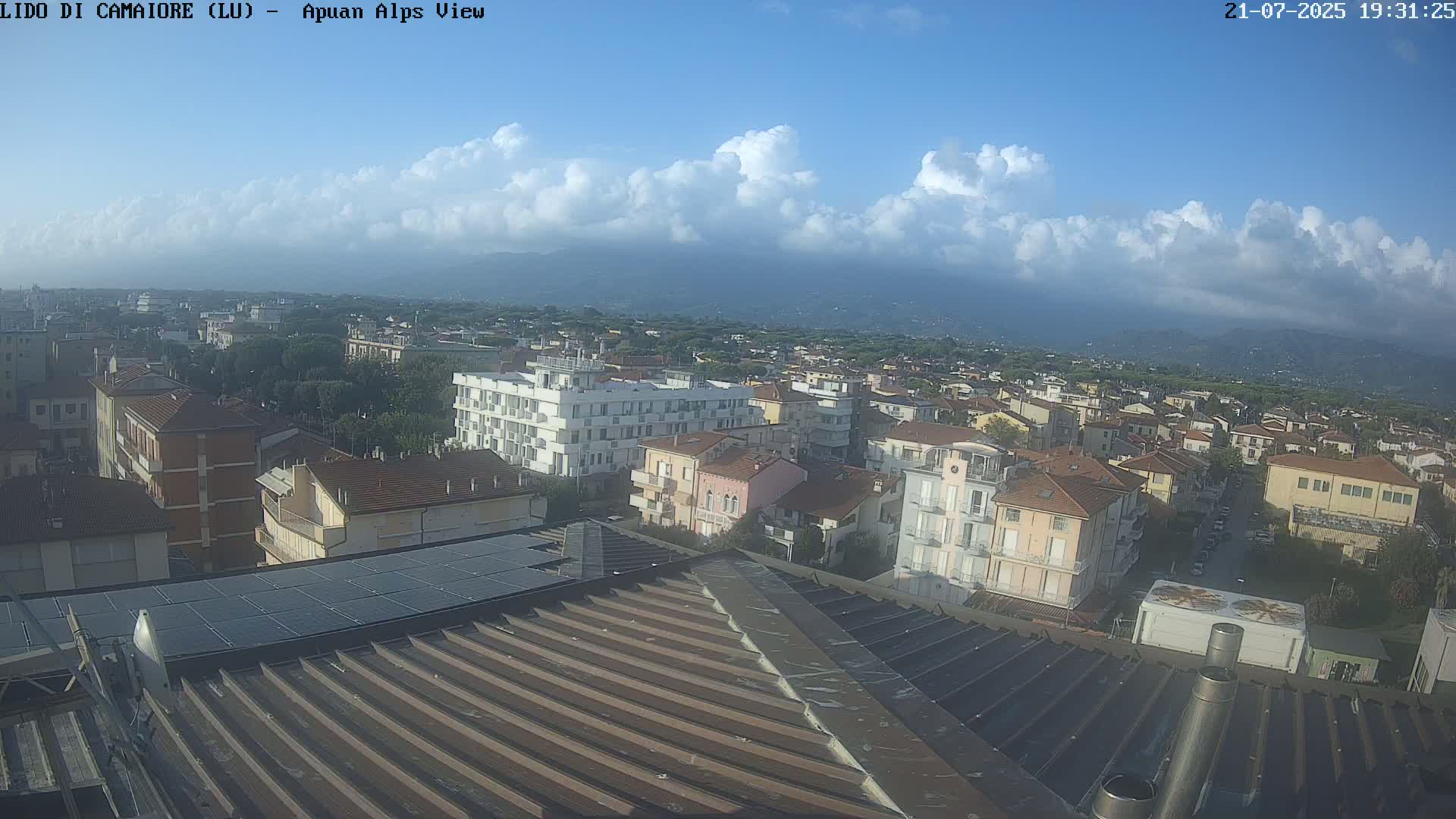 Apuan Alps Live Cam from Lido di Camaiore - Lucca, Italy