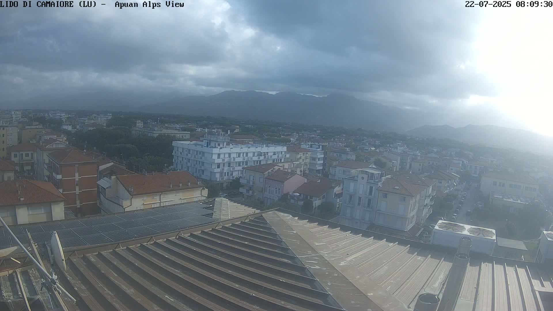 Apuan Alps Live Cam from Lido di Camaiore - Lucca, Italy