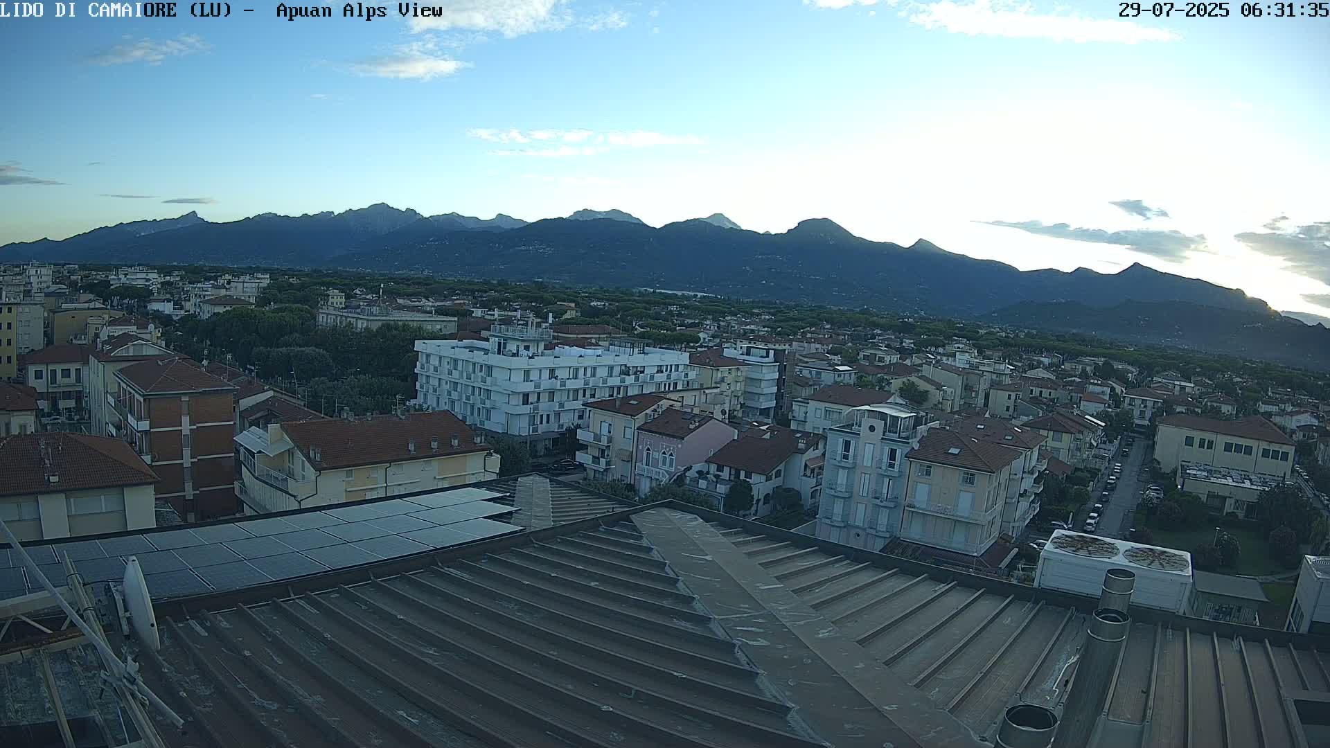 Apuan Alps Live Cam from Lido di Camaiore - Lucca, Italy