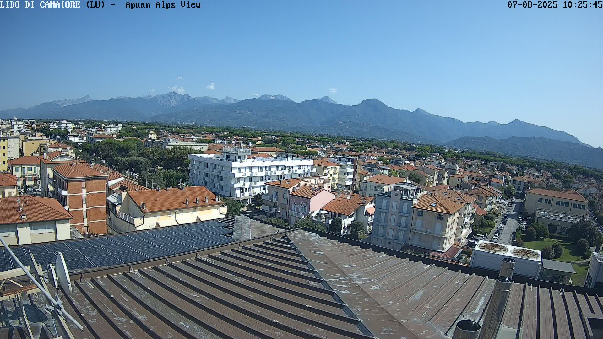 Apuan Alps Live Cam from Lido di Camaiore - Lucca, Italy
