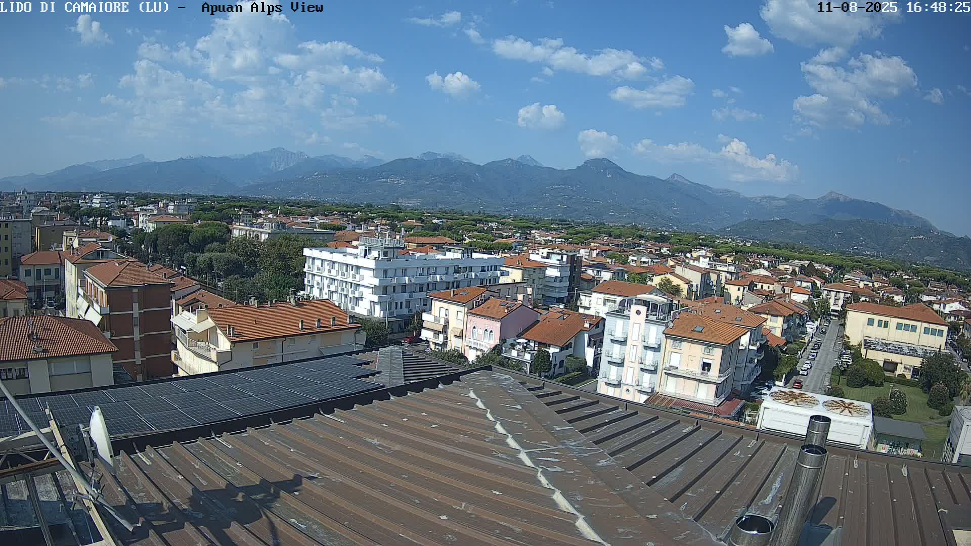 Apuan Alps Live Cam from Lido di Camaiore - Lucca, Italy