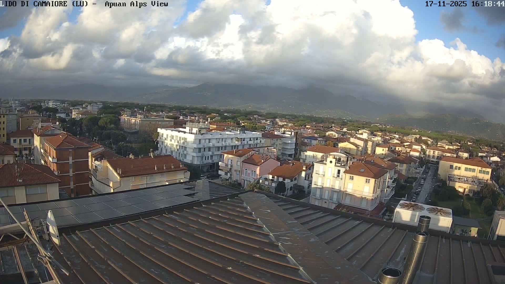Apuan Alps Live Cam from Lido di Camaiore - Lucca, Italy