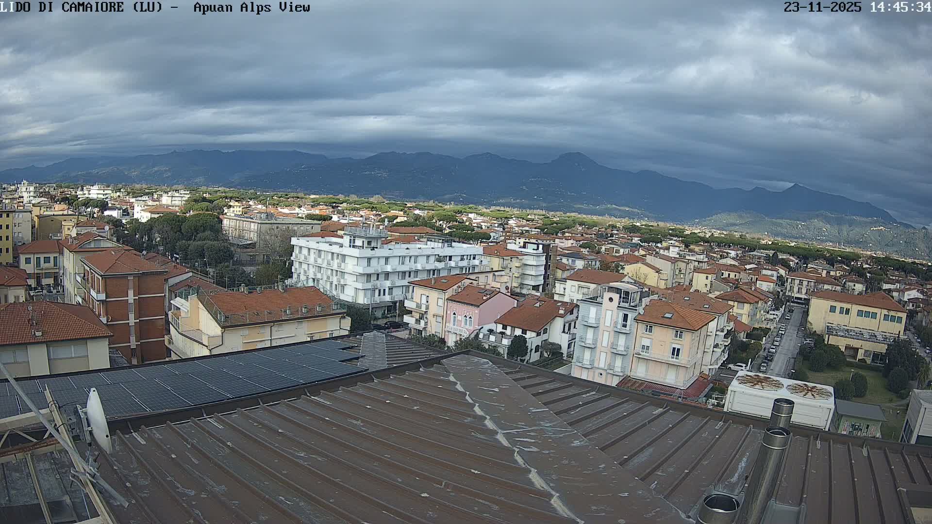 Apuan Alps Live Cam from Lido di Camaiore - Lucca, Italy