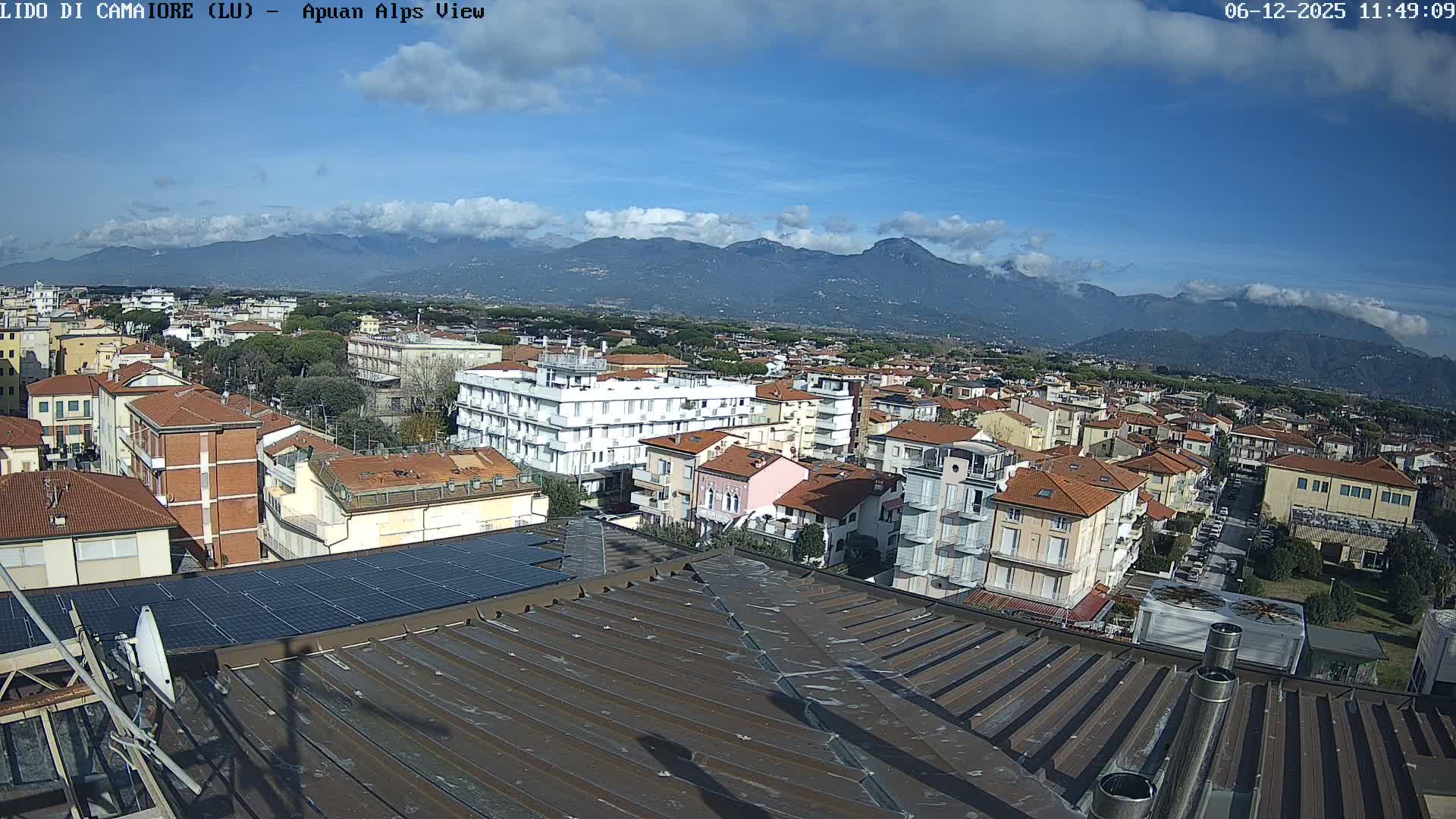 Apuan Alps Live Cam from Lido di Camaiore - Lucca, Italy