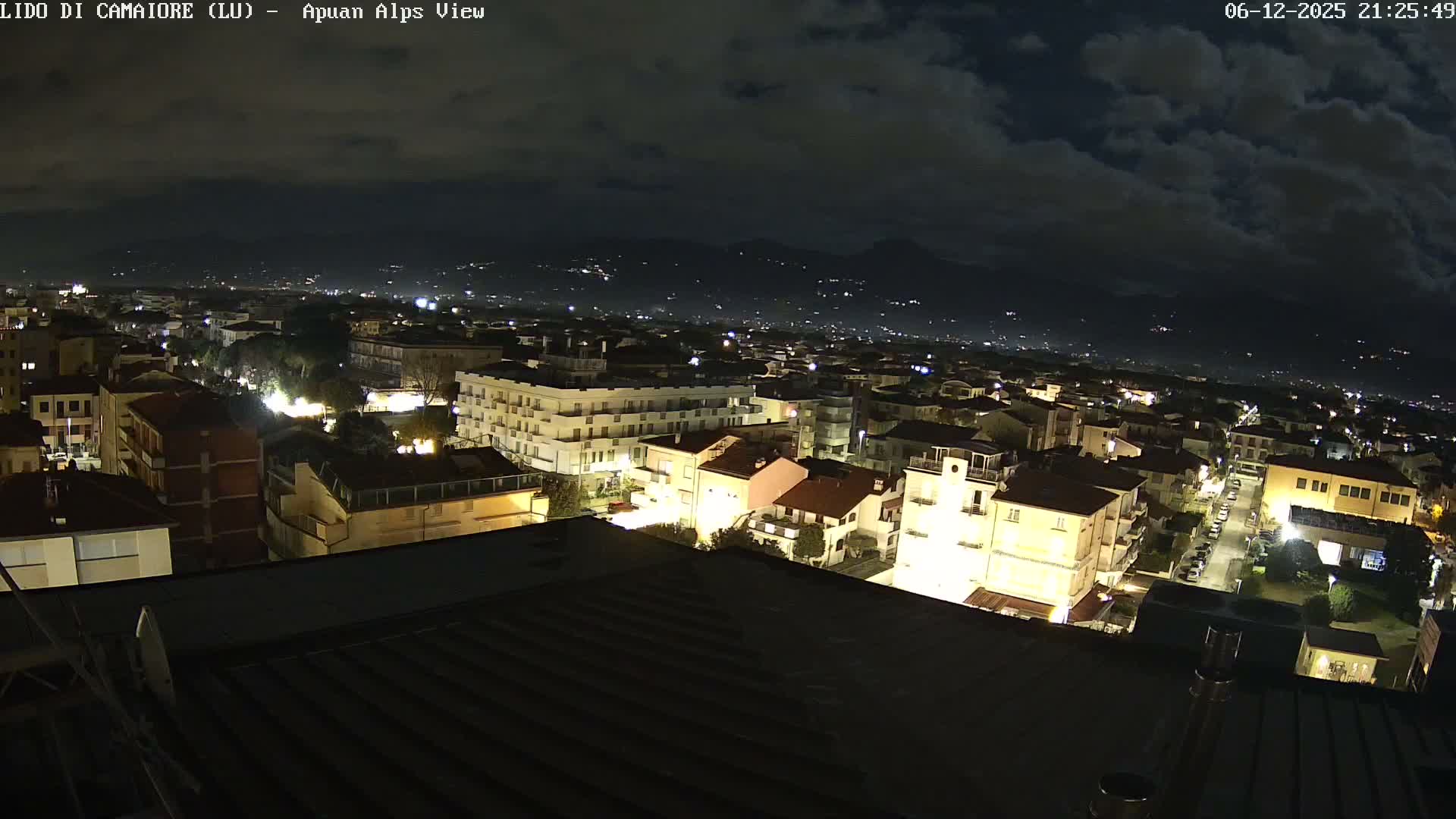 Apuan Alps Live Cam from Lido di Camaiore - Lucca, Italy