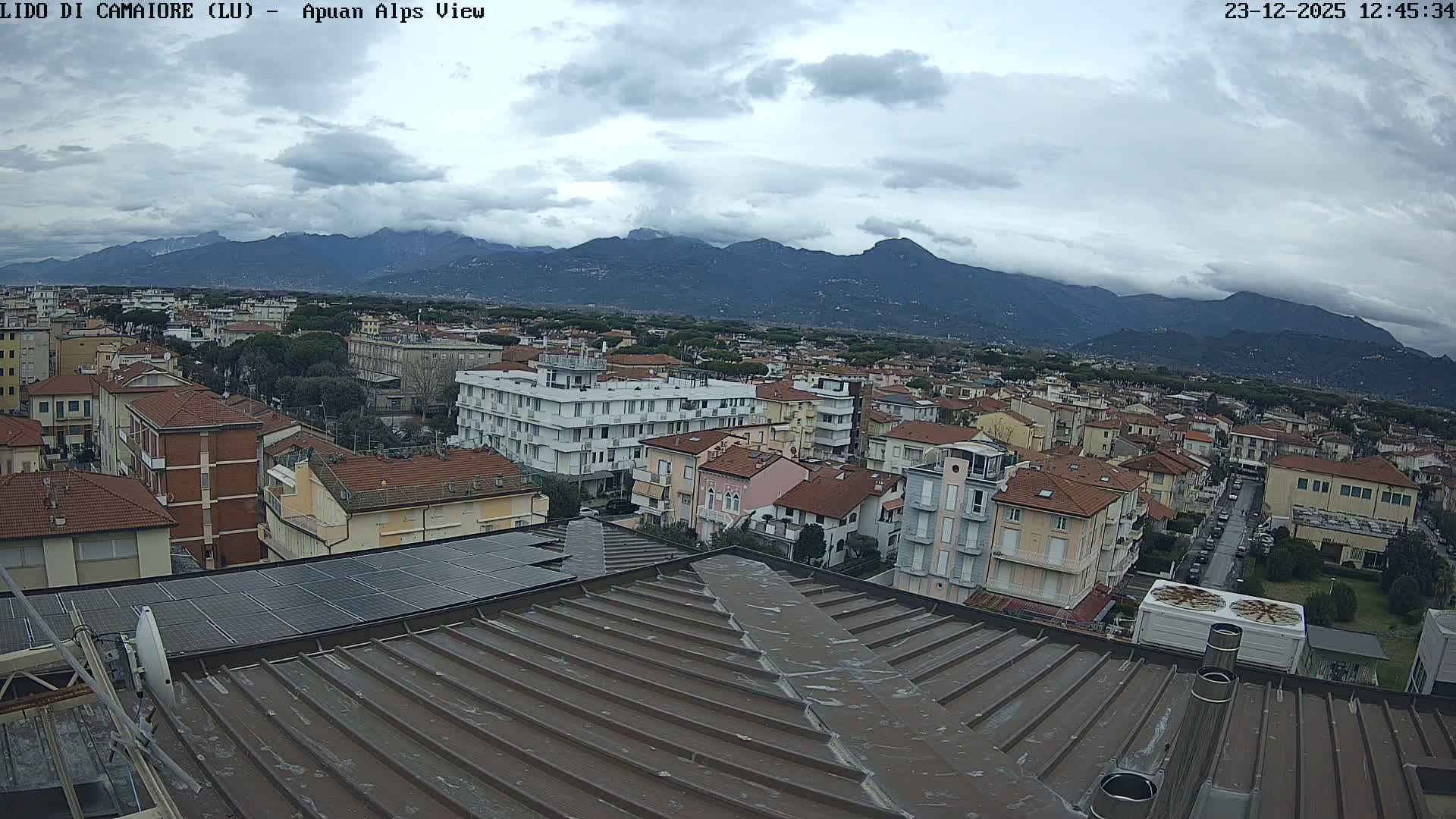 Apuan Alps Live Cam from Lido di Camaiore - Lucca, Italy