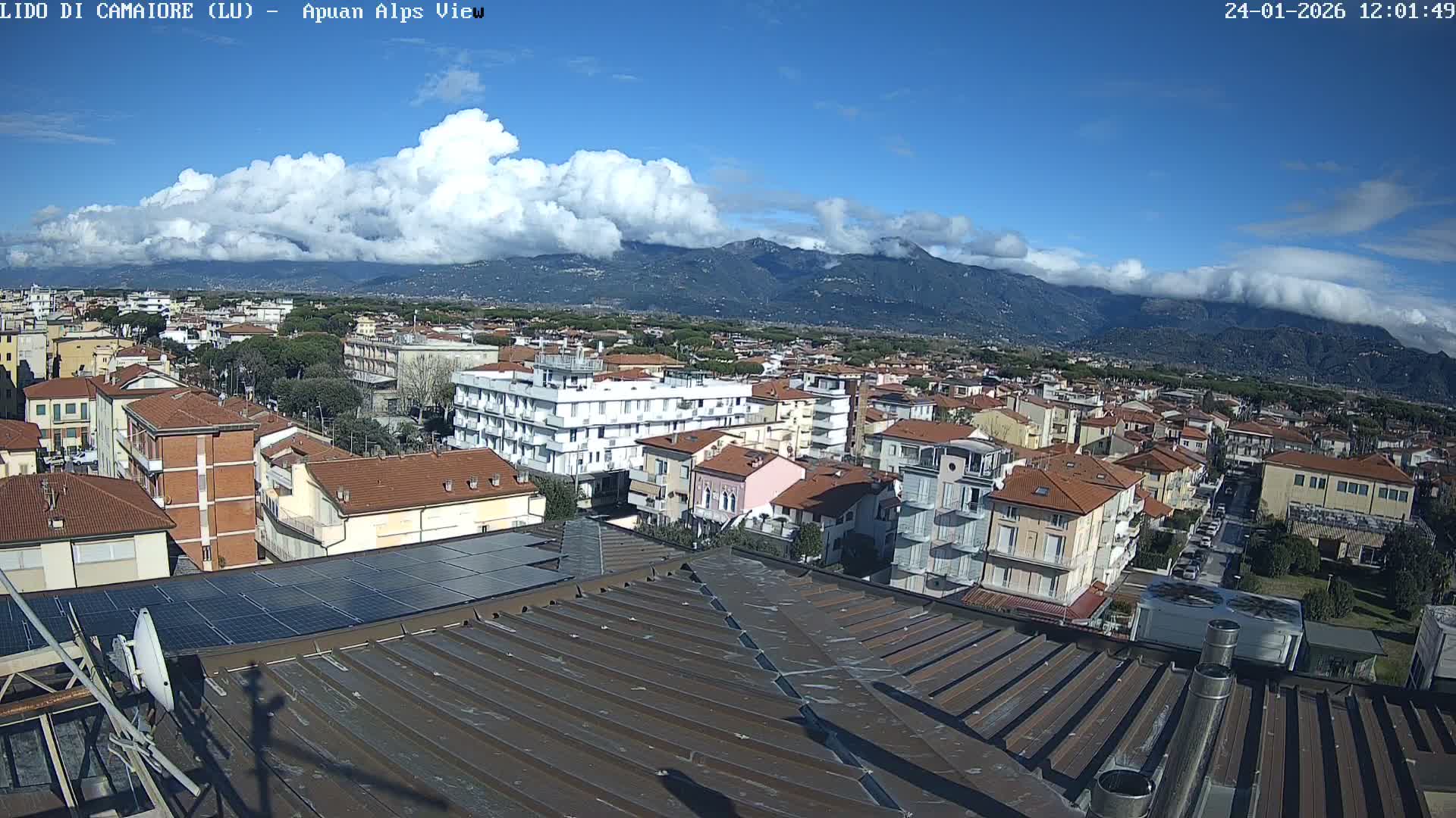 Apuan Alps Live Cam from Lido di Camaiore - Lucca, Italy