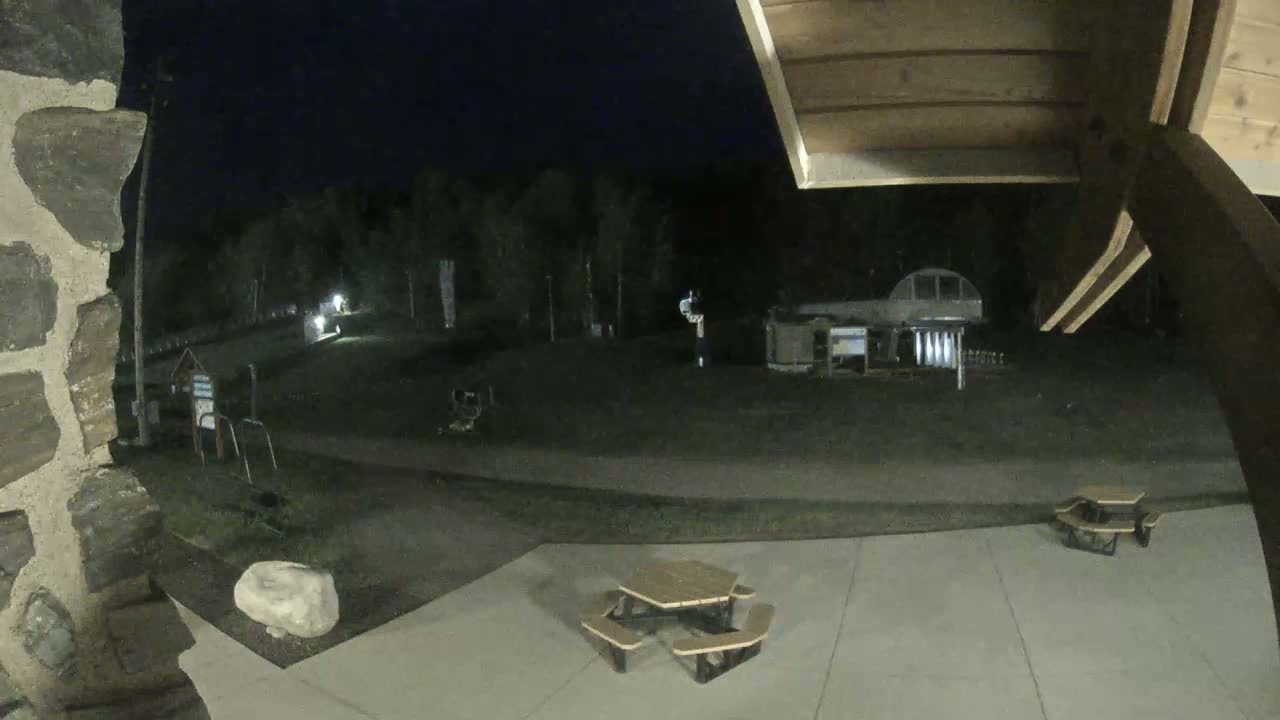 Giants Ridge Main Square, Ski Slopes & Cable Car Live Cam - Biwabik, Saint Louis, Minnesota, USA