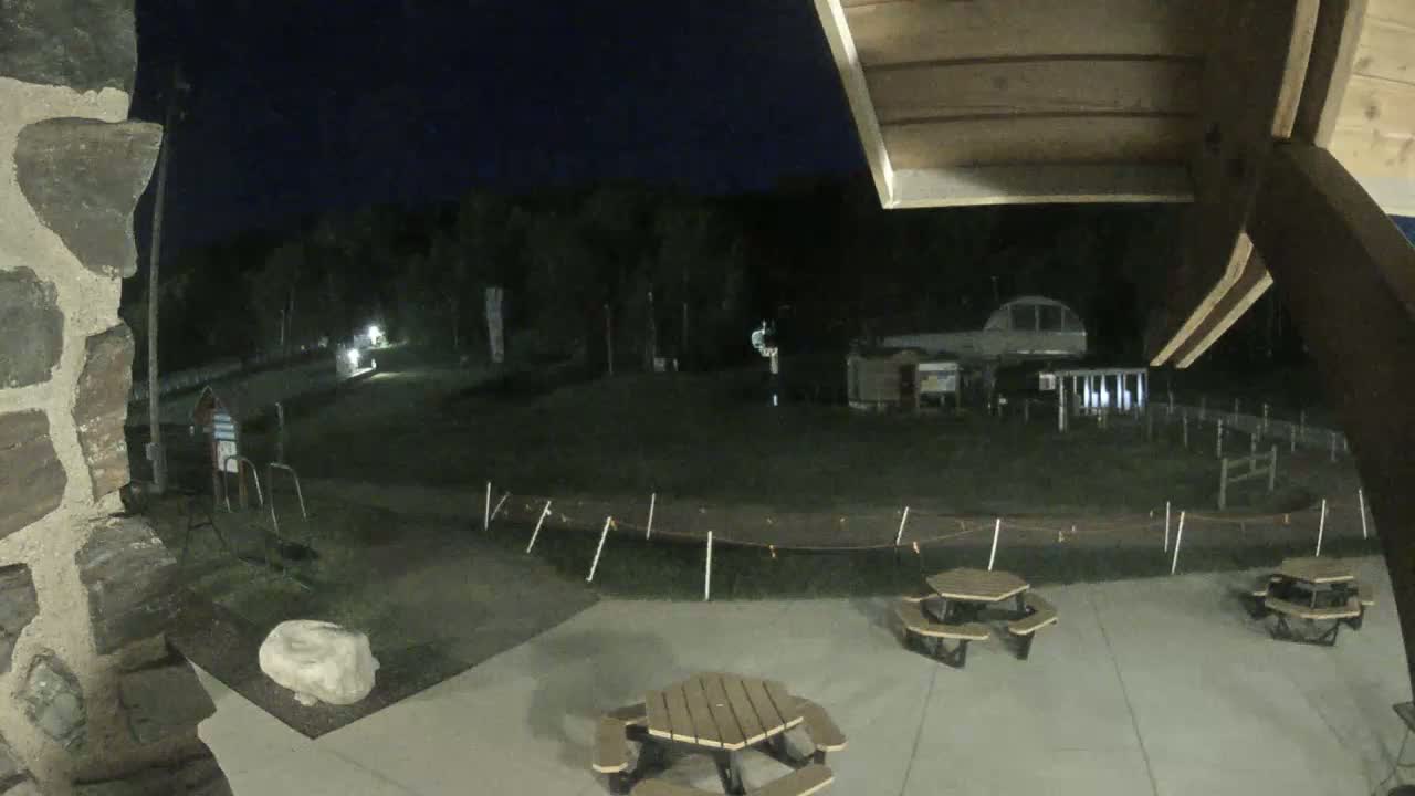 Giants Ridge Main Square, Ski Slopes & Cable Car Live Cam - Biwabik, Saint Louis, Minnesota, USA