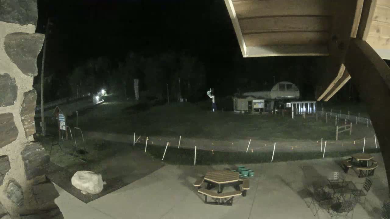 Giants Ridge Main Square, Ski Slopes & Cable Car Live Cam - Biwabik, Saint Louis, Minnesota, USA