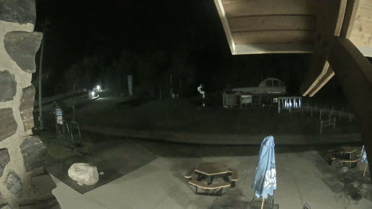 Giants Ridge Main Square, Ski Slopes & Cable Car Live Cam - Biwabik, Saint Louis, Minnesota, USA