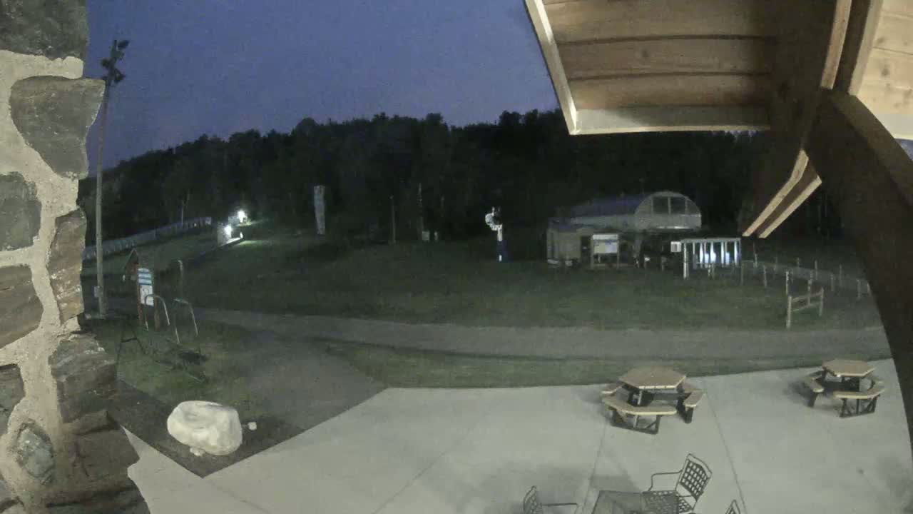 Giants Ridge Main Square, Ski Slopes & Cable Car Live Cam - Biwabik, Saint Louis, Minnesota, USA