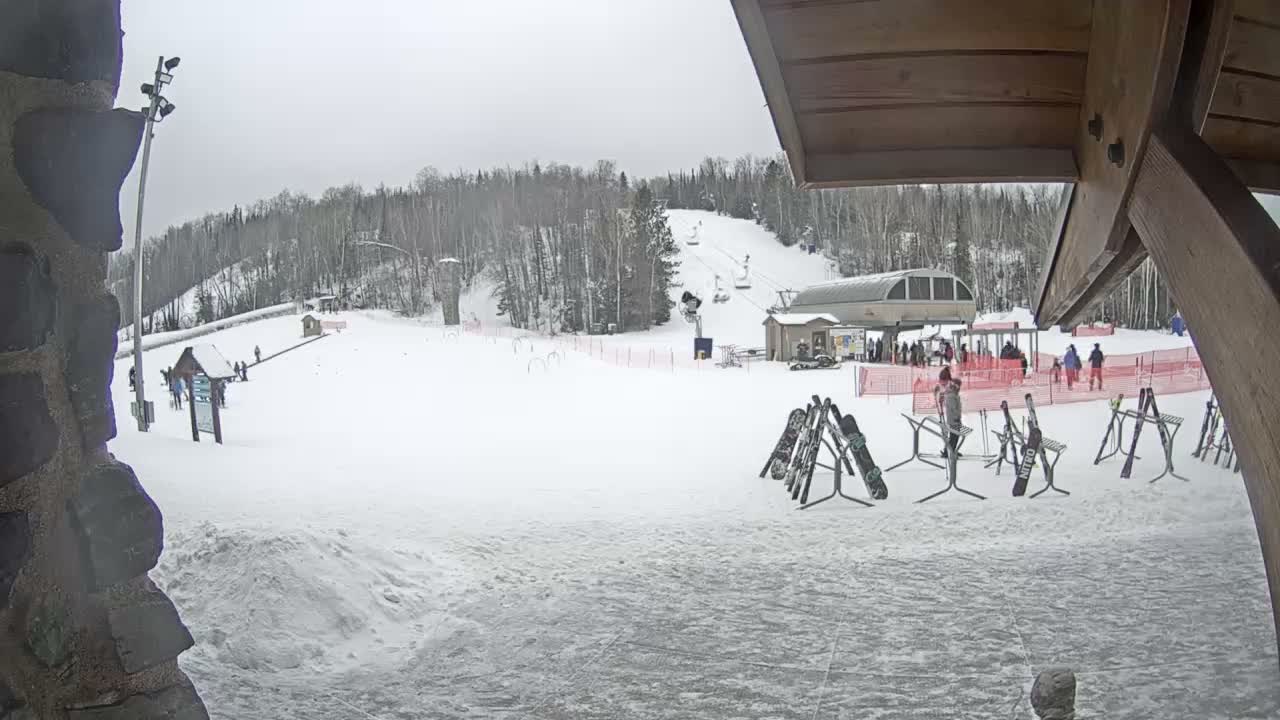 Giants Ridge Main Square, Ski Slopes & Cable Car Live Cam - Biwabik, Saint Louis, Minnesota, USA