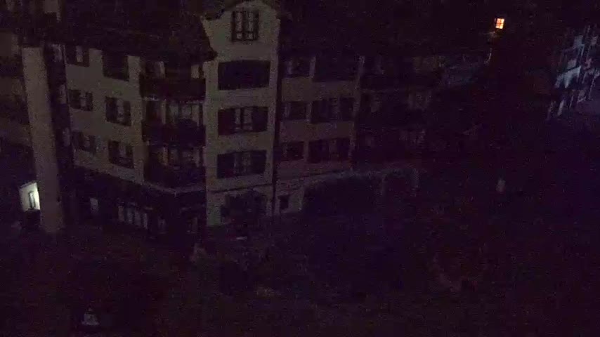 Les Arcs, Arc 1950 Ski Village Live Cam - Bourg-Saint-Maurice, Savoie, Auvergne-Rhône-Alpes, France