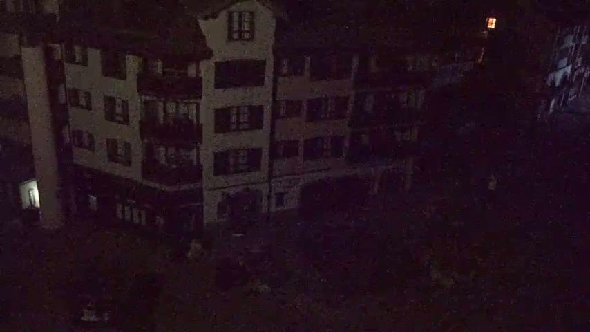 Les Arcs, Arc 1950 Ski Village Live Cam - Bourg-Saint-Maurice, Savoie, Auvergne-Rhône-Alpes, France