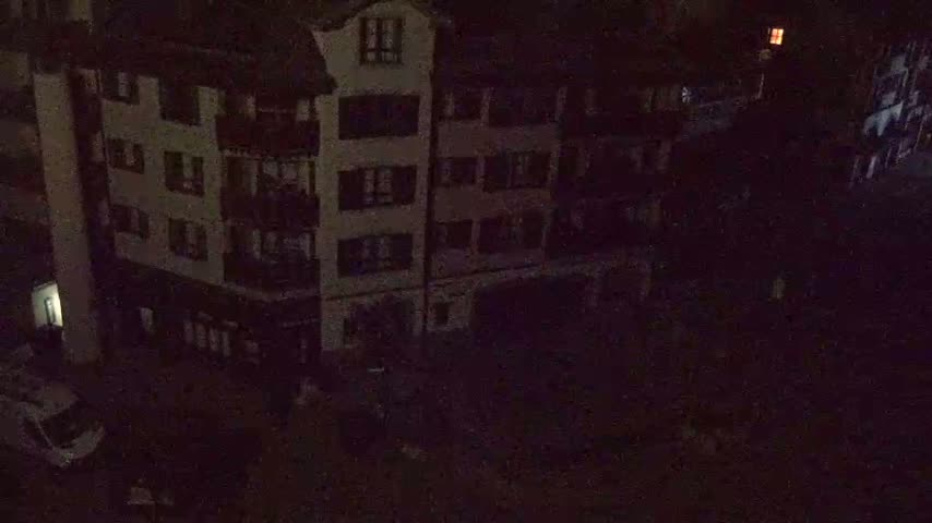 Les Arcs, Arc 1950 Ski Village Live Cam - Bourg-Saint-Maurice, Savoie, Auvergne-Rhône-Alpes, France