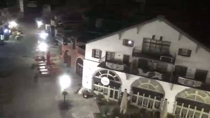 Les Arcs, Arc 1950 Ski Village Live Cam - Bourg-Saint-Maurice, Savoie, Auvergne-Rhône-Alpes, France