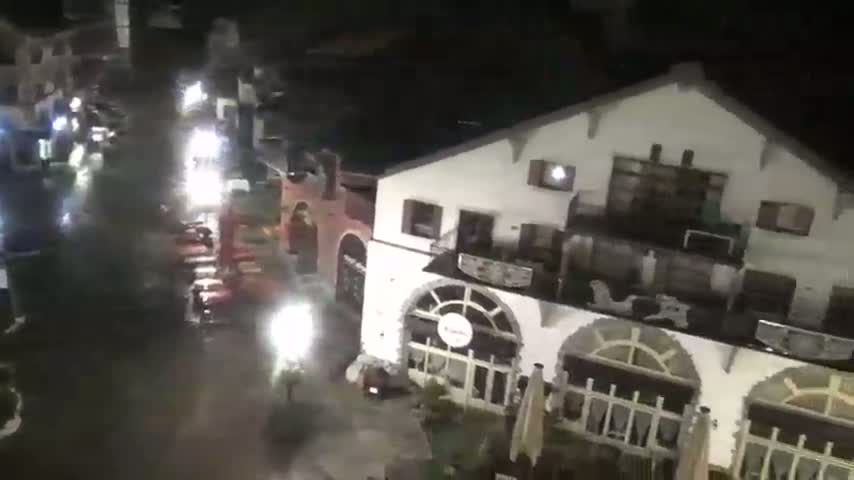 Les Arcs, Arc 1950 Ski Village Live Cam - Bourg-Saint-Maurice, Savoie, Auvergne-Rhône-Alpes, France