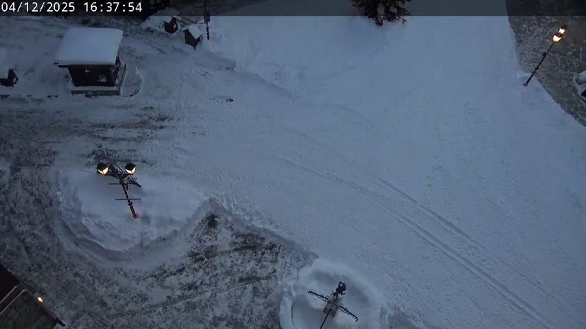 Les Arcs, Arc 1950 Ski Village Live Cam - Bourg-Saint-Maurice, Savoie, Auvergne-Rhône-Alpes, France