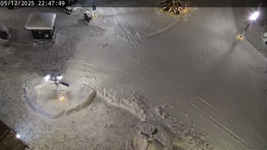 Les Arcs, Arc 1950 Ski Village Live Cam - Bourg-Saint-Maurice, Savoie, Auvergne-Rhône-Alpes, France
