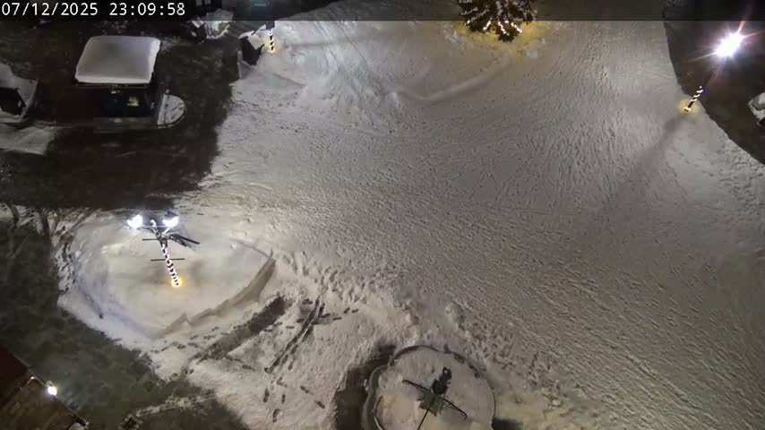 Les Arcs, Arc 1950 Ski Village Live Cam - Bourg-Saint-Maurice, Savoie, Auvergne-Rhône-Alpes, France